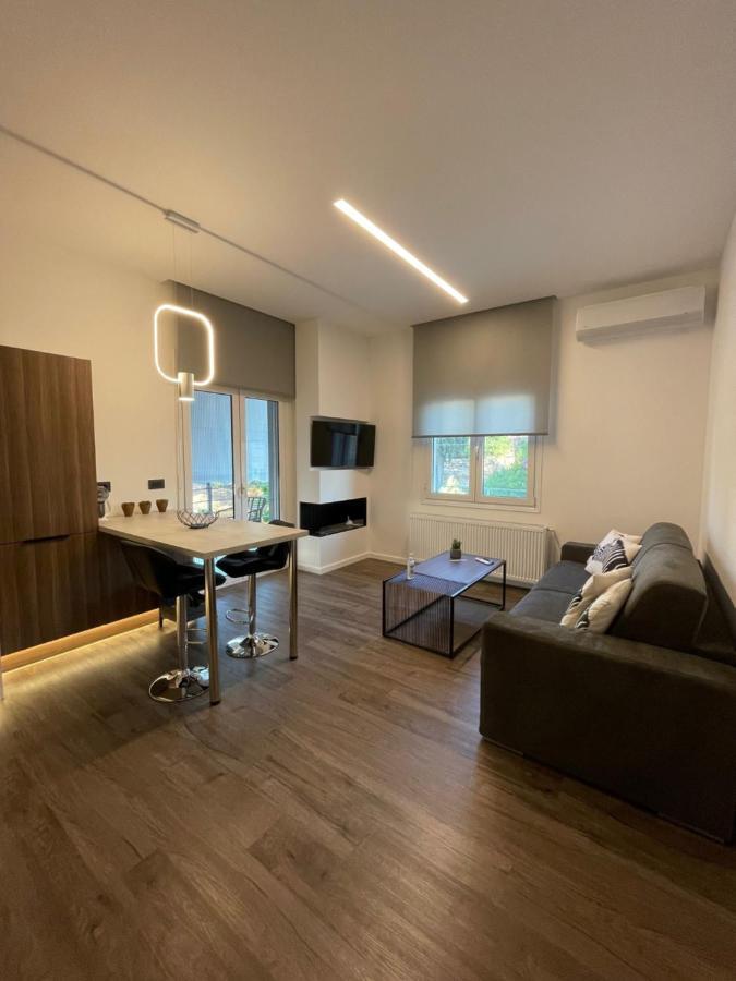 Lf Suites - Irene Thebes Екстериор снимка